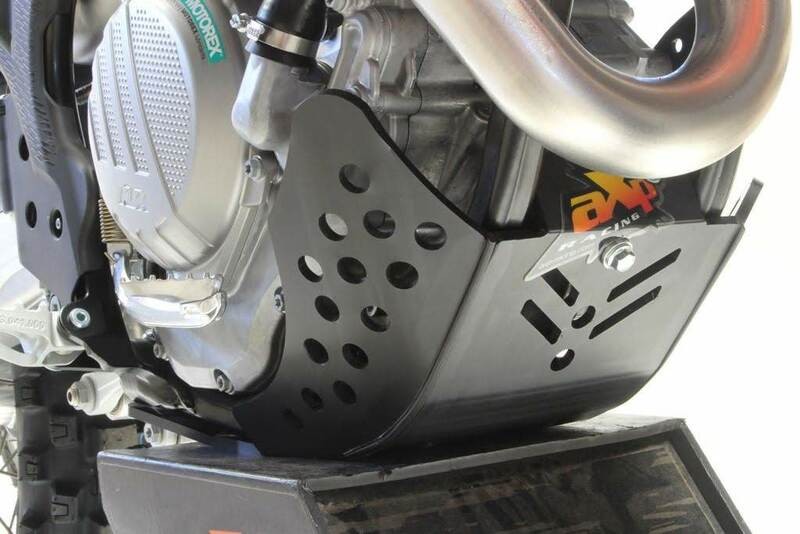 Protection de cadre AXP GP 6mm pour rouler en enduro avec KTM