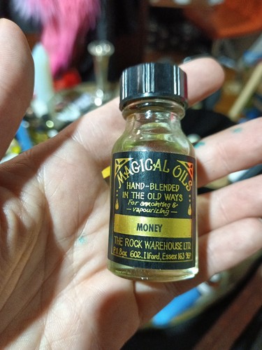 Magical Money Talisman And Candle Annointing Oil - Picture 5 of 5