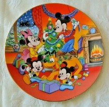 Disney – MICKYS CHRISTMAS Ceramic Porcelain Plate