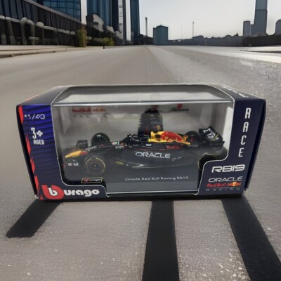 Burago 2023 F1 Racing Oracle Red Bull Racing RB19 (2023) Max Verstappen #1 1:43