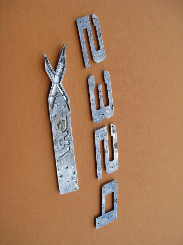 11 12 13 14 15 16 BMW 535D 535 D X-DRIVE EMBLEMA TRASERO LOGOTIPO INSIGNIA SIGNO USADO A46629 Foto 3 de 3