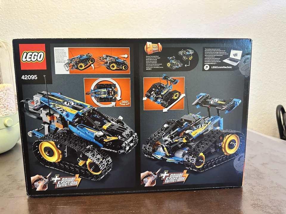 LEGO TECHNIC: Remote-Controlled Stunt Racer (42095) - Image 2 of 2