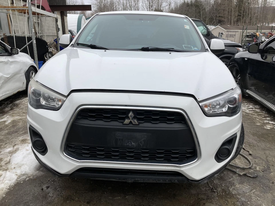 15 OUTLANDER SPORT Rear Bumper Reinforcement (REBAR ONLY) Foto 2 de 4