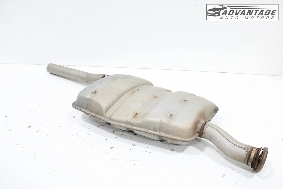 Chrysler Voyager 2020-2024 3,6 L sistema de escape tubo silenciador resonador trasero OEM Foto 2 de 4