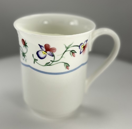 Mint Villeroy & Boch Bone China Mettlach Mariposa 4” Flat Cup Mug
