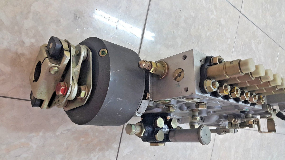 Hino K13C-TF Engine Original Zexel Fuel Injection Pump 106671-8911