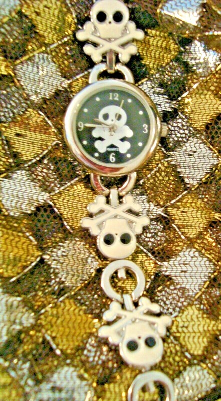LADIES GHOST  SKELETON & SKULL CROSSBONES PIRATE QUARTZ WRISTWATCH W/ BATTERY 7"