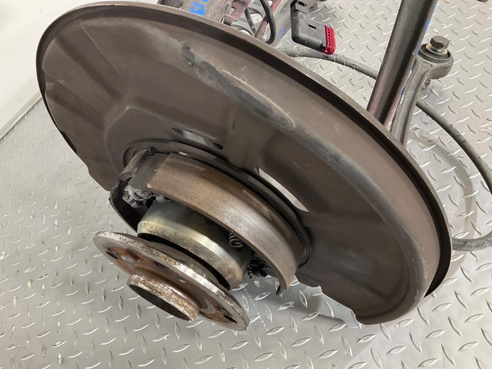 Maybach 57 2008 REAR+LEFT Steering knuckle