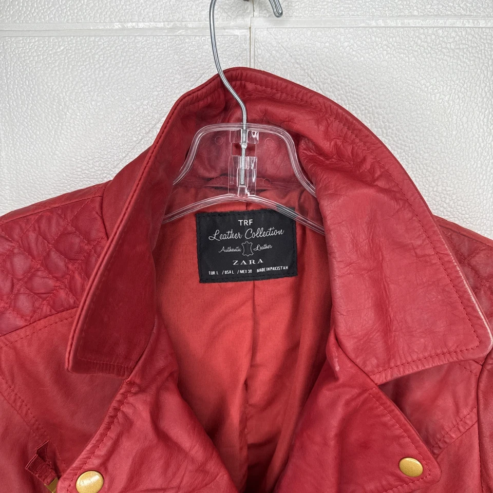 Jaqueta de motociclista Zara Premium vermelha couro genuíno 3 bolsos forrada com zíper M/G. - Imagem 2 de 4