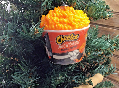 Ruz Novelty Christmas Ornament Cheetos Mac 'N Cheese Shatterproof NWT