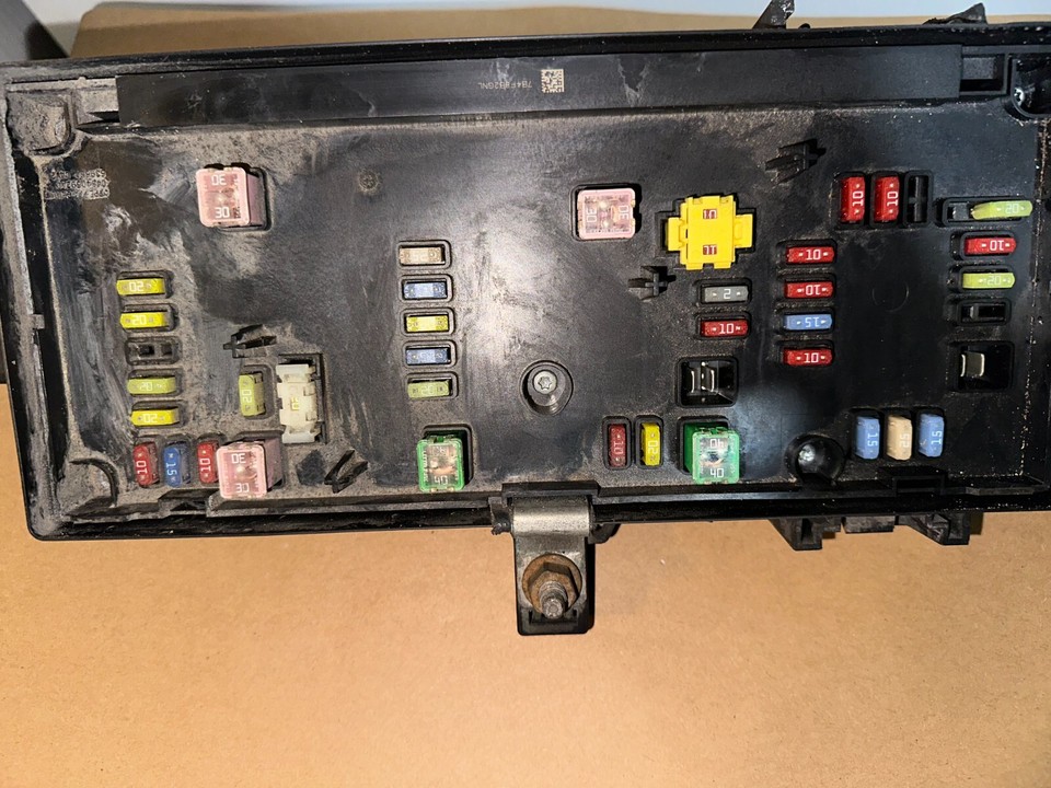 2008 Dodge Ram 1500 5.7L 4.7L GAS Fuse Box P68028002 "YOUR VIN