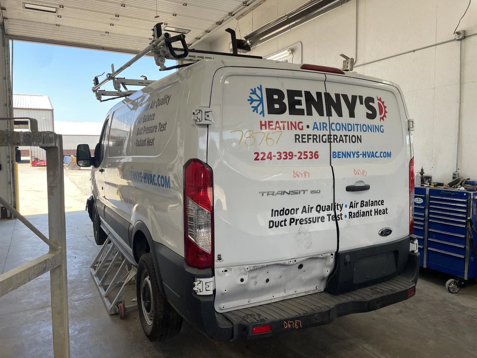 Conjunto de bomba y motor ABS usado se adapta a: Ford Transit 150 2016 montaje grado A Foto 2 de 4