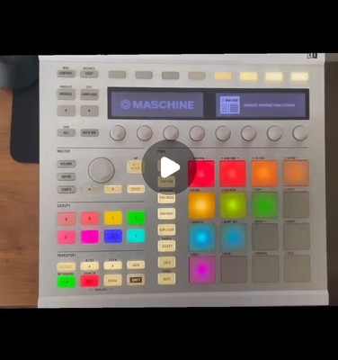 Native Instruments MASCHINE MK2 With Software