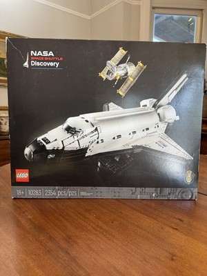 LEGO Icons Space NASA Space Shuttle Discovery 10283 2354pcs 18+ Box +Separator
