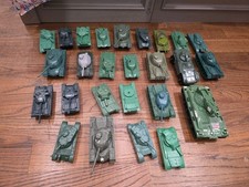Plastic Tanks GREEN Toy Soldiers Army Men Vehicle Made In China Hong Kong Lot