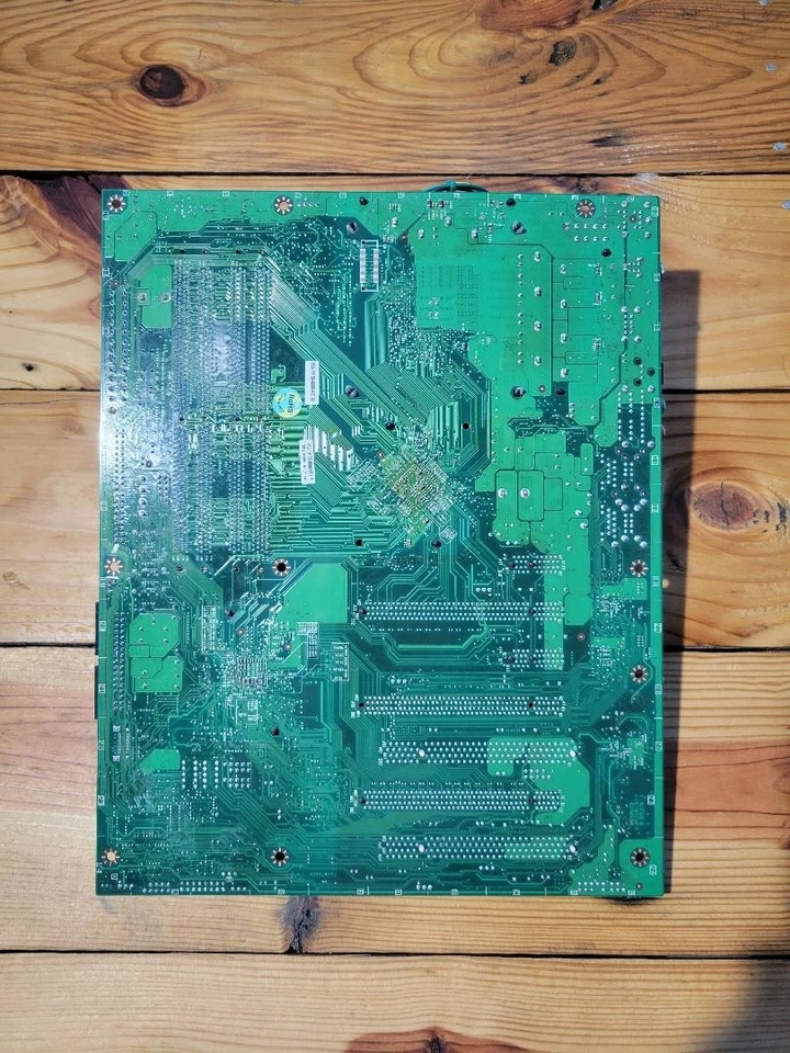 Placa madre XFX 680i LT SLI nForce LGA 775 sin CPU 8 GB DDR2 RAM - sin probar tal cual Foto 2 de 3