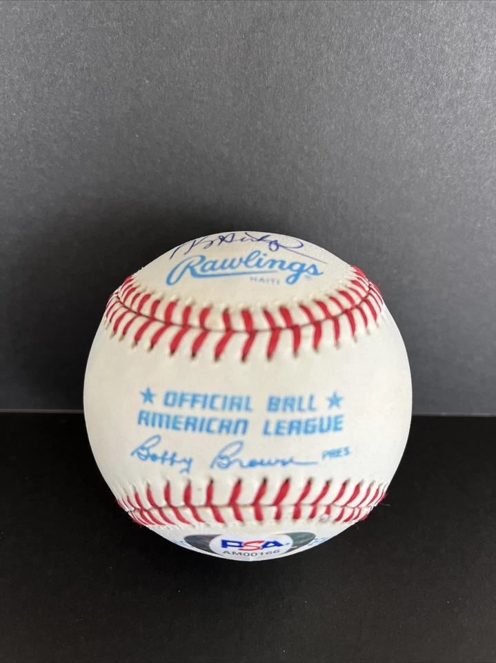 George Brett, Seitzer, Saberhagen Signed Baseball PSA/DNA Autograph,(B35) - Image 2 of 4