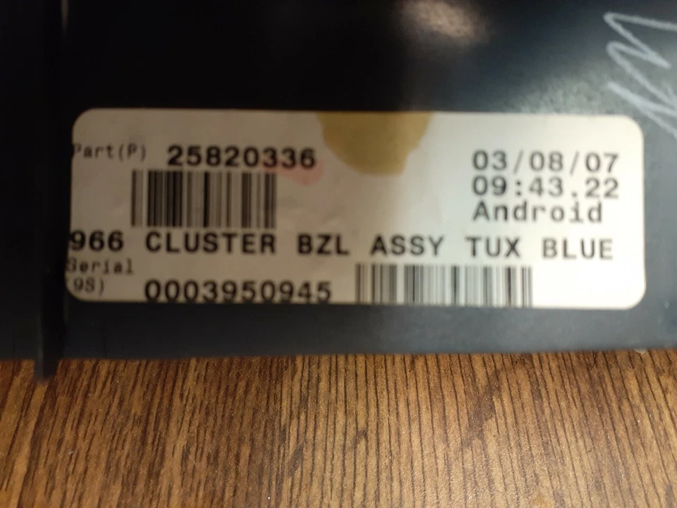 Panel de instrumentos Saturn Outlook 2007 velocímetro racimo bisel estante 13 Foto 4 de 4