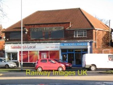 Photo - The former Co-op shop on Bricknell Avenue Hull c2012