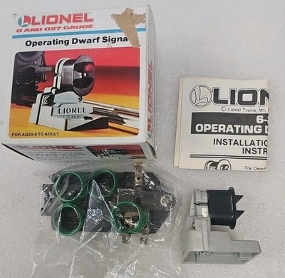 Lionel Trains #6-2115 Operating Dwarf Signal O scale, Vintage. New (11G)