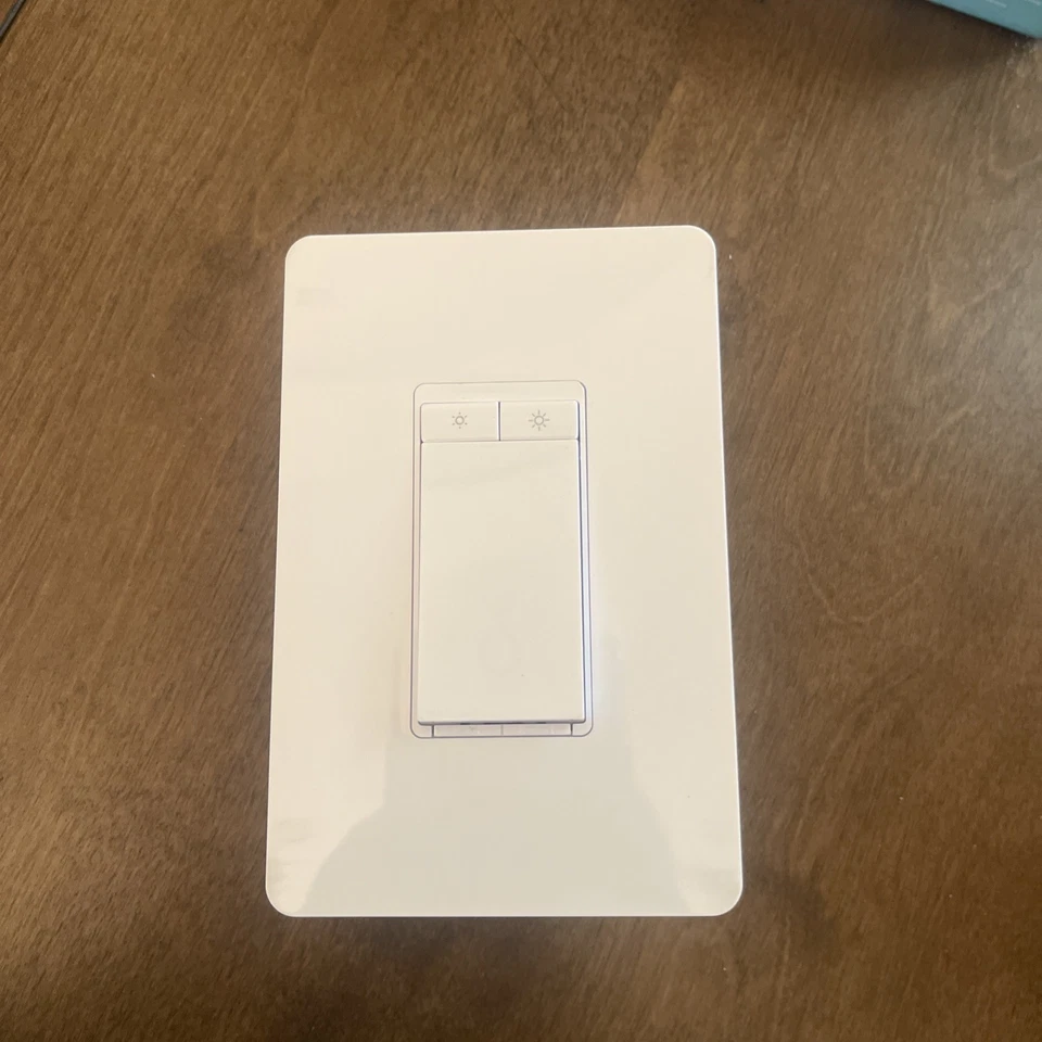 TP-LINK Kasa Smart Wi-Fi Light Switch With Dimmer HS220(US) New Z1 - Image 3 of 4