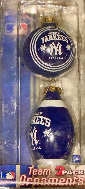Forever Collectibles MLB New York Yankees Christmas 2-Pack Ball Ornaments Blue