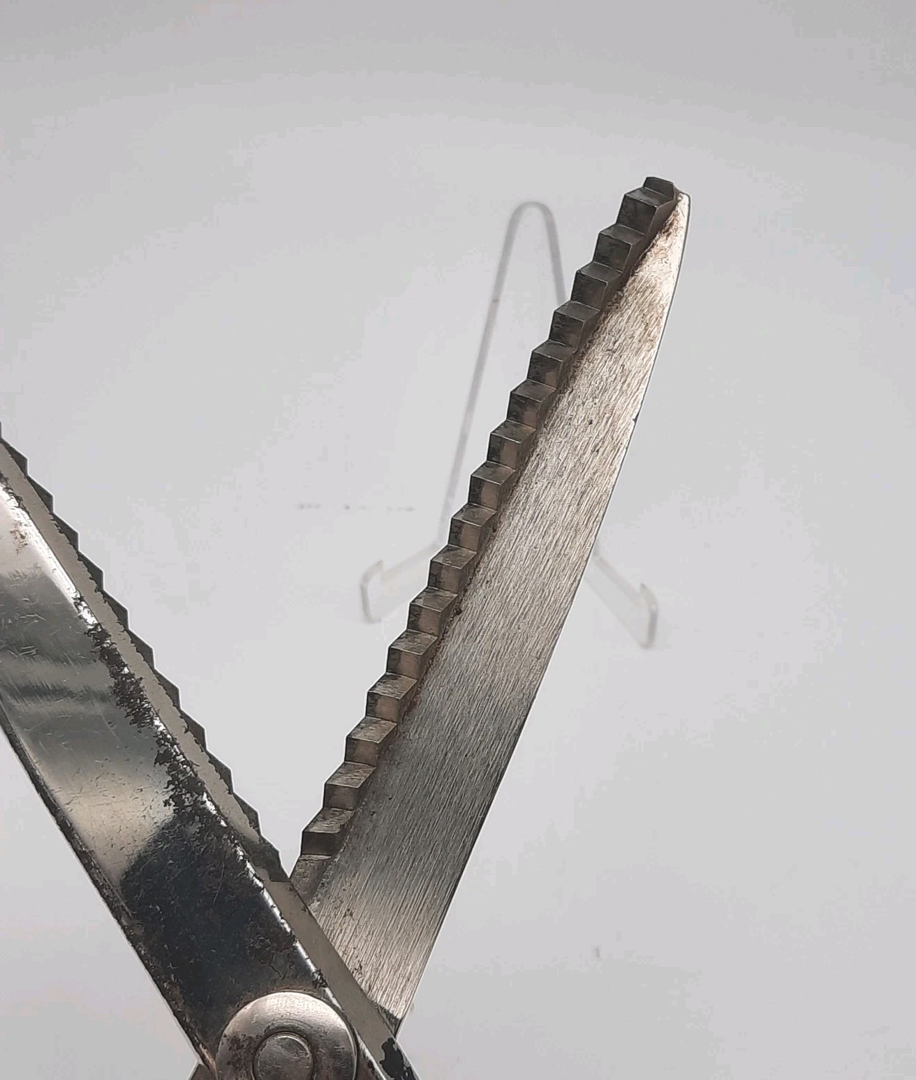 11" Wiss Dressmakers Pinking Shears Scissors Industrial Sewing Vintage USA READ