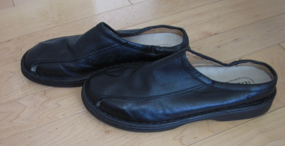 World Blend Mens Black Leather Slip On Casual Slides Mules 45 US 11 / 11.5