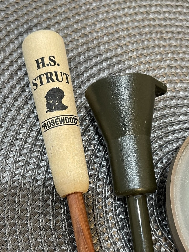 Vintage H.S. STRUT World Champion Triple Glass Turkey Pot Call with 2