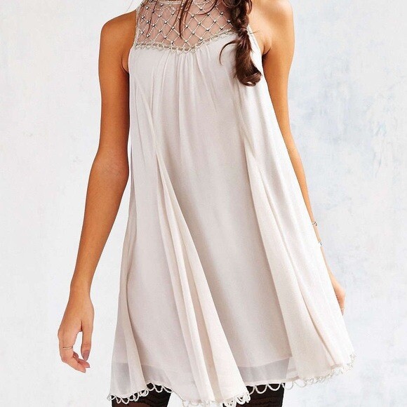 UO Kimchi Blue Grey Beaded Sleeveless Shift Dress Size m | eBay