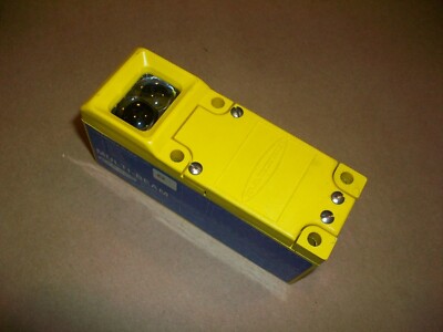 Banner Multi-Beam Sensor EX   USED