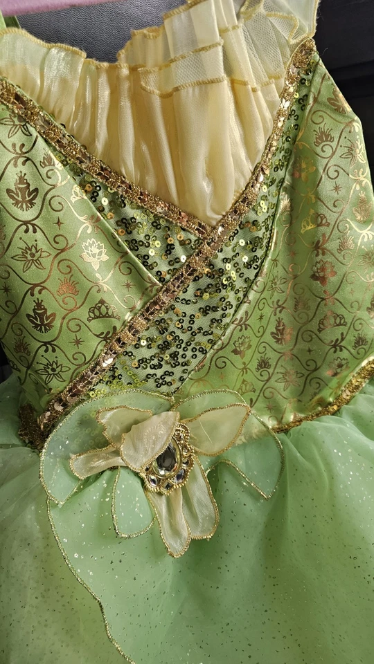 CONJUNTO Princesa y Rana Disney - Disfraz de Vestir TIANA 7-8, Tiara y Varita de Luz Foto 2 de 4