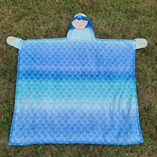 Manta con capucha Your Zone Kids azul sirena