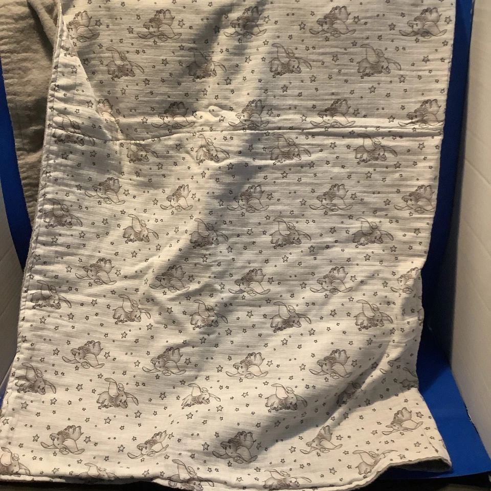 Manta bebé Disney Dumbo gris/blanco/beige con estrellas 40x34 Foto 3 de 4