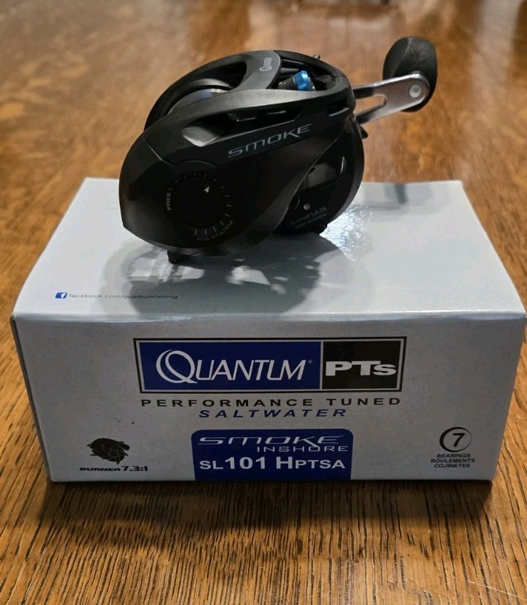 Quantum Smoke Inshore SL101HPTSA Baitcast Reel 7BB 7.3:1 Alu