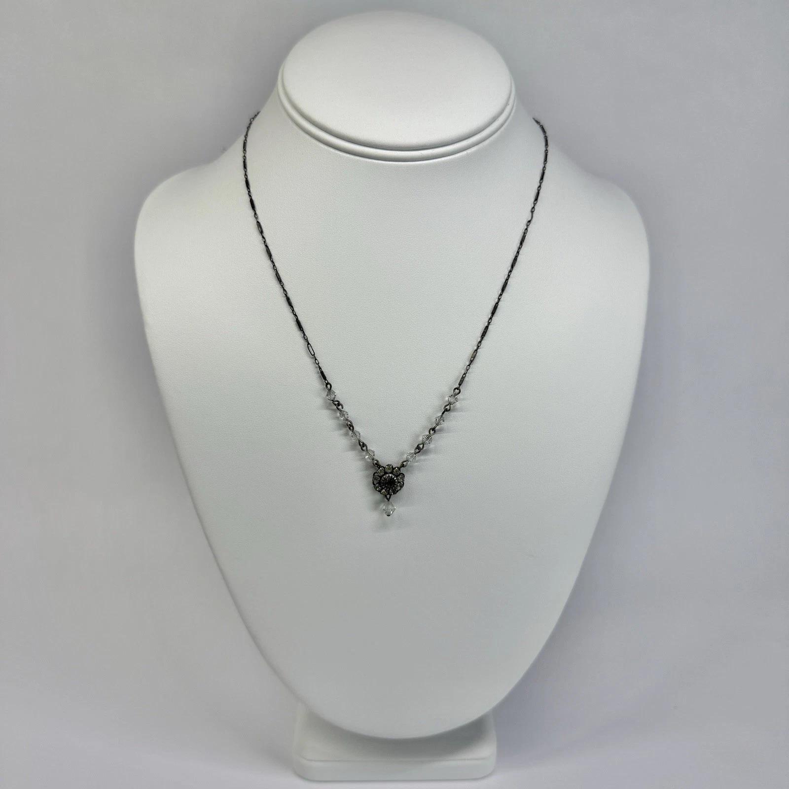 LIZ PALACIOS Swarovski Crystal Bead Floral Silver Tone Vintage Necklace N642