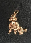 14k SOLID YELLOW GOLD DETAILED POODLE DOG VINTAGE CHARM PENDANT 3.8 GRAMS .