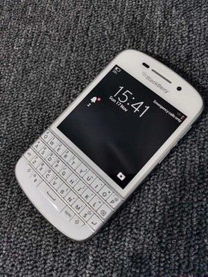 New BlackBerry Q10 Unlocked Smartphone QWERTY Keyboard BlackBerry