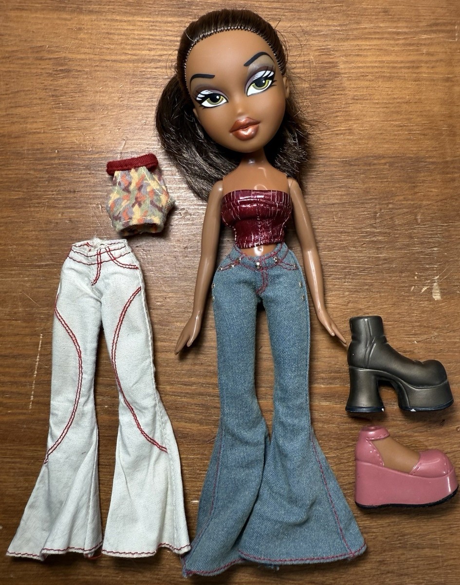 Vintage Y2K 2002 MGA Entertainment BRATZ Flaunt-It SASHA Doll