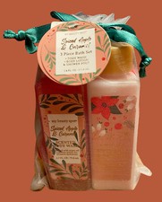 Spiced Apple And Caramel 3 Piece Bath Set Body Wash Lotion Shower Sponge Gift