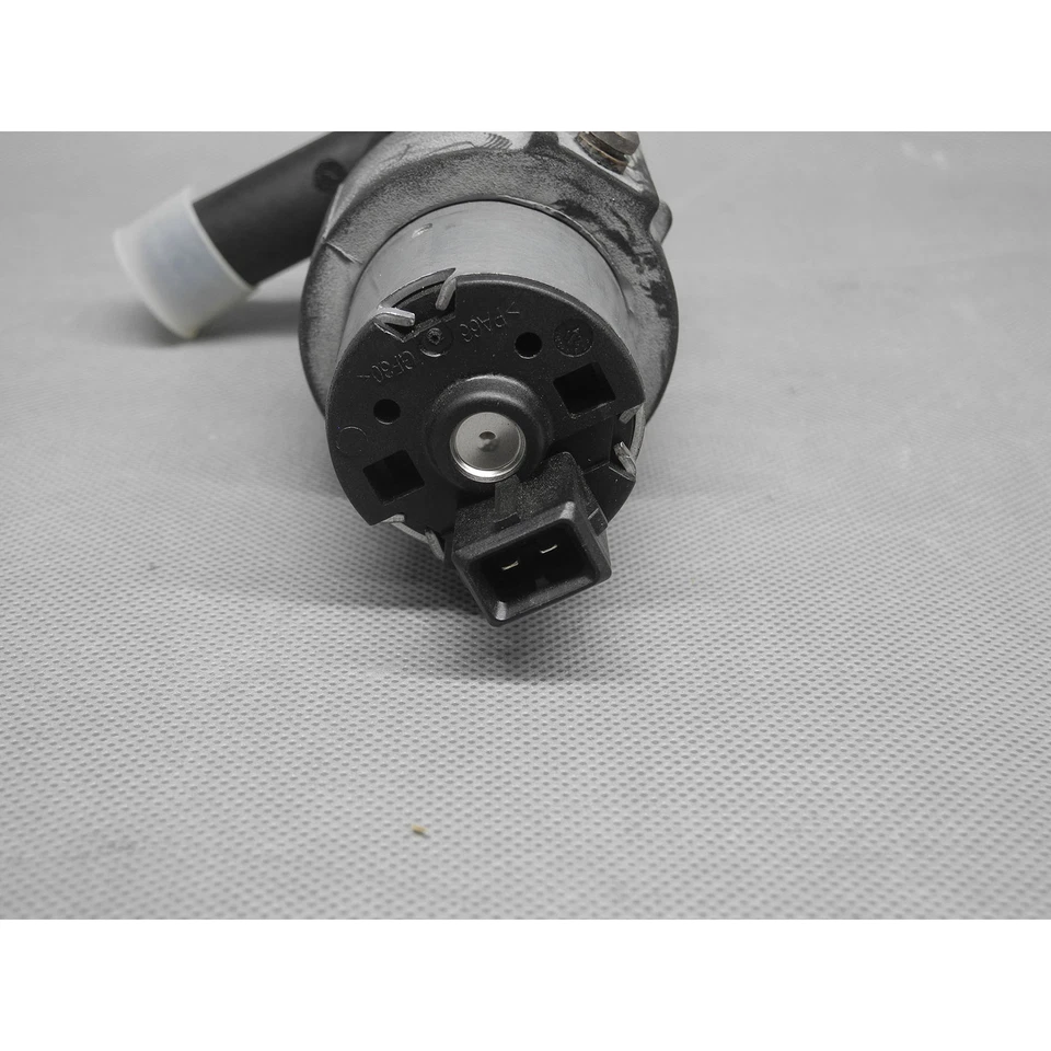 BOMBA DE AGUA AUXILIAR ELÉCTRICA BOSCH NUEVA PARA VW AUDI Golf A3 A6 0392020084 Foto 3 de 4