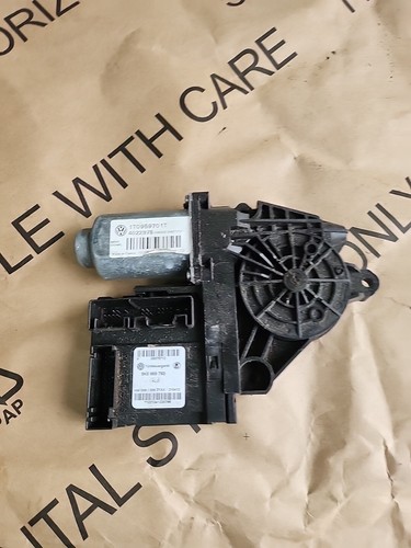 VW Tiguan 5N Golf 6   Motor Fensterheber Türe vorne Links 5N0959701D