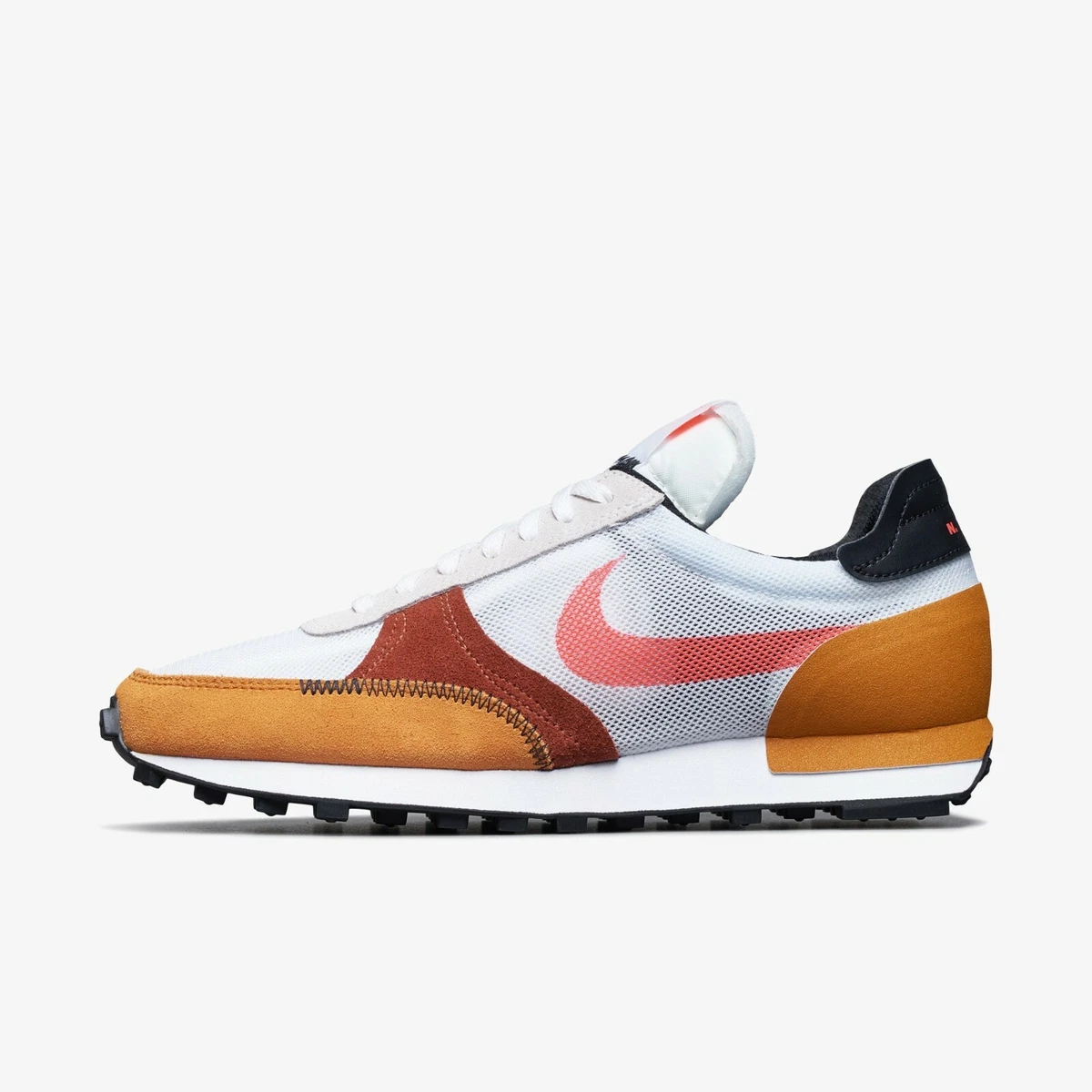 Nike daybreak hotsell sneakers