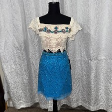 SHERRI HILL western of the shoulder crochet sequence skirt two piece set size 0 