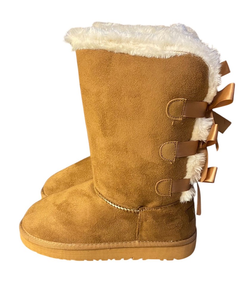 UGG Bailey Bow Chestnut Color Suede Fur Boots Womens Size 9 New