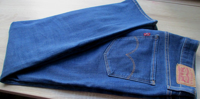 Jeans v.   LEVI STRAUSS   312 Shaping Slim W:30 blau neuw.
