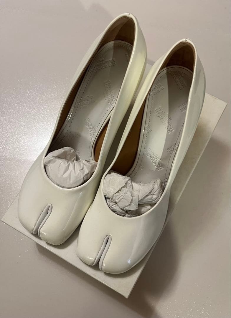 【美品】Maison Margiela白 ポインテッドトゥ フラット 37 Maison Margiela（旧Maison Martin Margiela） - 未使用 メゾン