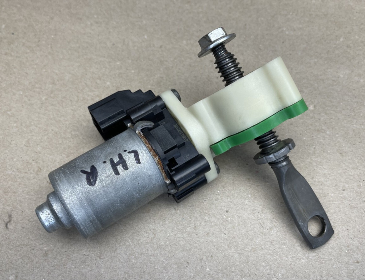 10-15 LEXUS IS250C IS350C FRONT LEFT RIGHT SEAT ADJUSTMENT MOTOR OEM 85820-30760