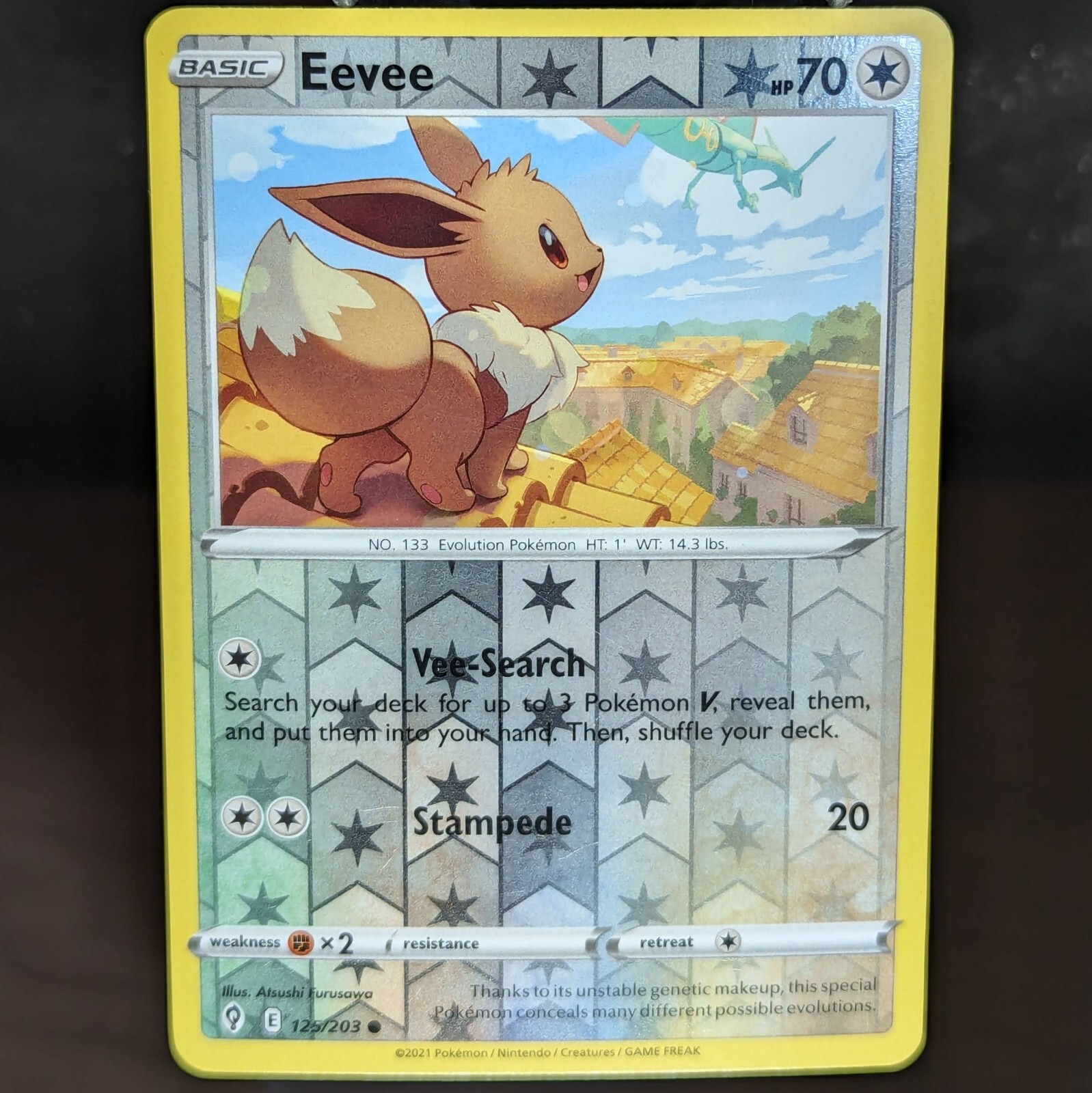 Eevee 125/203 LP/NM Reverse Holo Evolving Skies Pokemon Card cute happy rayquaza