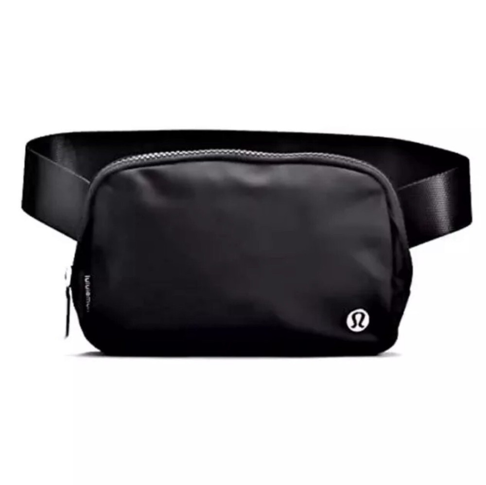 [NEW] Lululemon Everywhere Belt Bag/Waist Bag/Fanny Pack 1L - BLACK